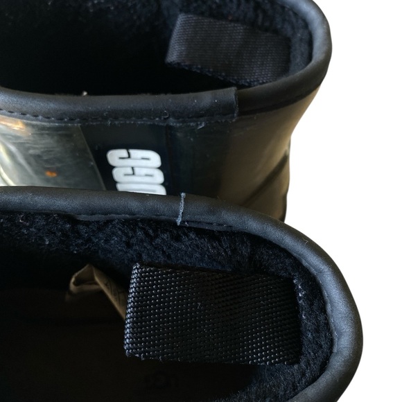 UGG Mini Clear & Sherpa Filled Kids Glossy Black Boots - Picture 10 of 12